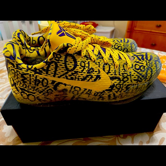 Nike Other - Extremely RARE Kobe Bryant MAMBA DAY sneakers. Has all of his stats. MINT